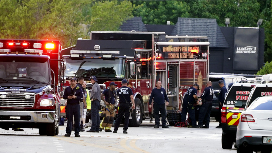 Na Floridi dve osobe poginule, četiri povređene u padu helikoptera na zgradu
