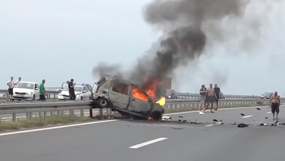 Vožnja suprotnim smerom opasna po život: Kako da postupite ukoliko se nađete u takvoj situaciji na auto-putu?