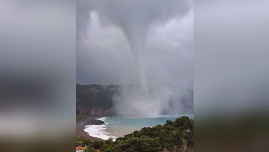Grčka na udaru oluje "Danijel", na plaži na Eviji snimljen tornado