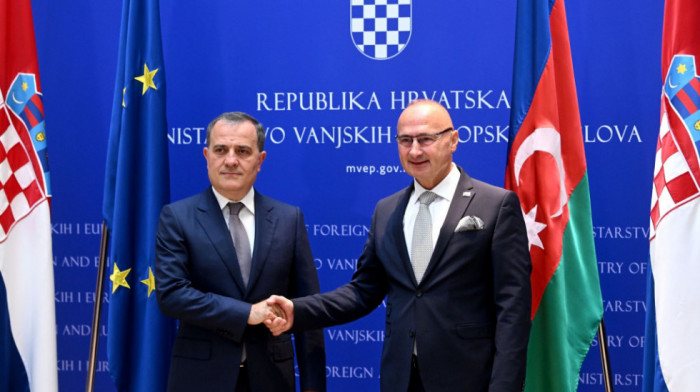 Diplomatski skandal u Zagrebu: Hrvatska dočekala azerbejdžanskog ministra sa pogrešnom zastavom