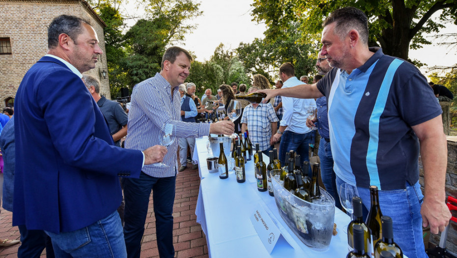&#34;Fruška gora Wine show&#34;: Više od 40 izlagača na manifestaciji koja promoviše tu vinsku regiju