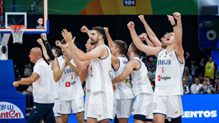 Vlada Srbije nagradila naše sportiste: Košarkašima po 25 hiljada evra, basketašima 20.000