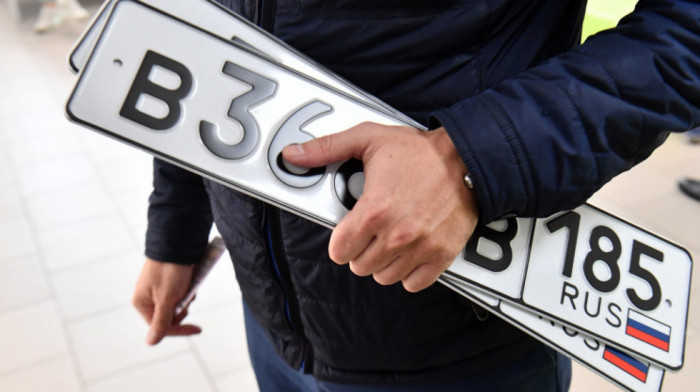 Poljska zabranjuje ulazak automobilima sa ruskim registarskim oznakama