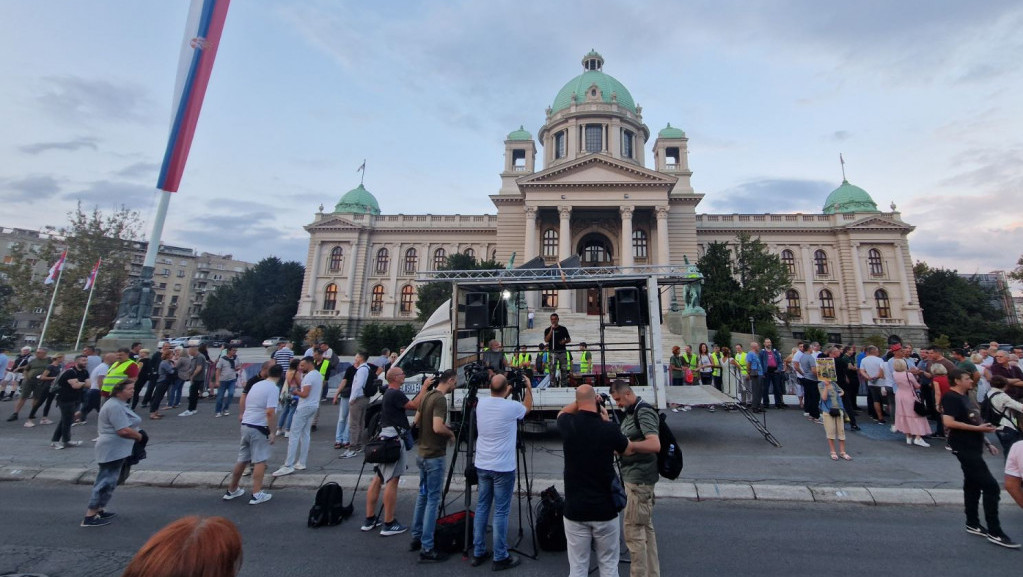 Deo opozicije najavio protest za subotu