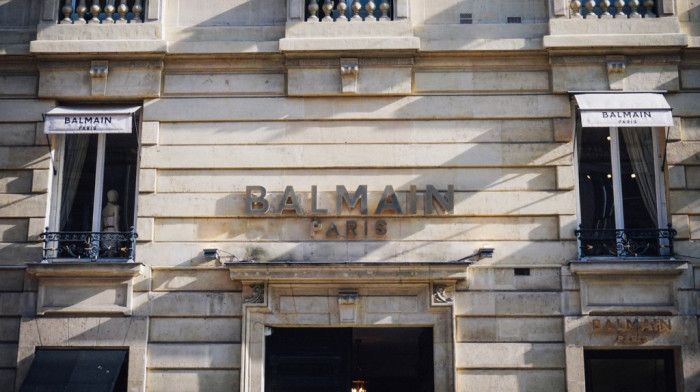 Lopovi u Parizu oteli kamion modne kuće Balmen, uzeli desetine odevnih predmeta