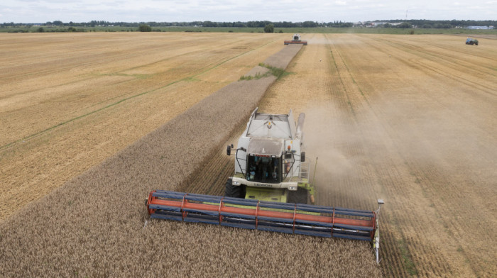 EU poziva na konstruktivnost, tri zemlje najavile da će produžiti embargo na uvoz žita iz Ukrajine