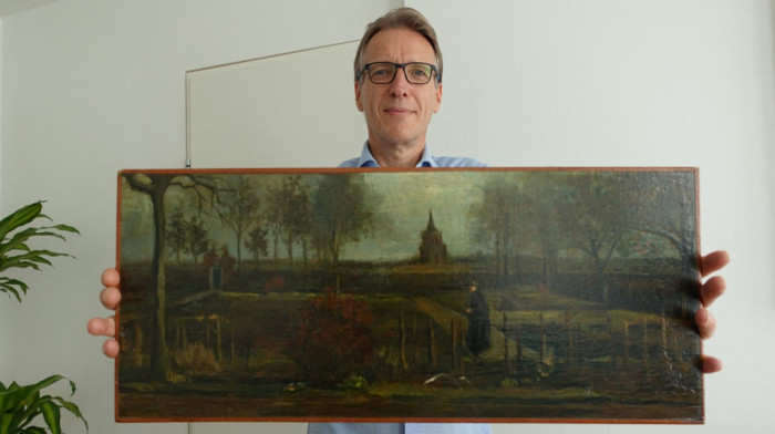 Slika Van Goga, ukradena iz muzeja pre tri godine, vraćena umotana u jastučnicu