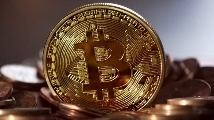 Bitkoin porastao za jedan odsto na 63.185 evra, blagi rast većine kripto valuta
