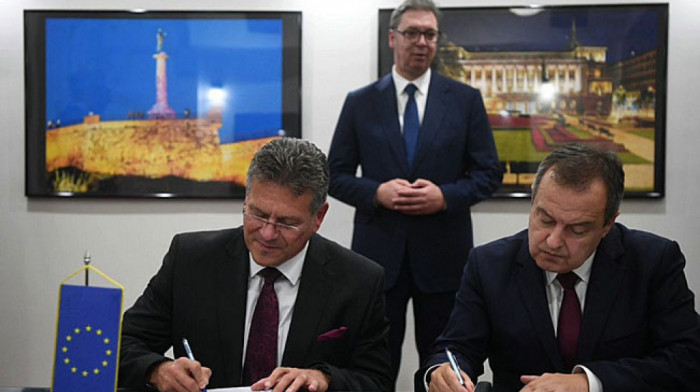 Vučić se sastao sa potpredsednikom EK, potpisano Pismo o namerama između Srbije i EU