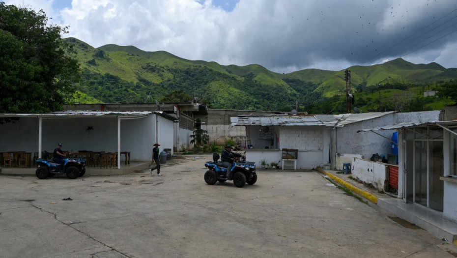 Novinari u Venecueli posetili zatvor Tokoron koji su preuzele snage bezbednosti: Bazen i restorani unutar zidina