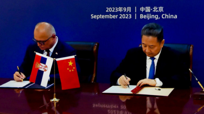 Vesić u Kini potpisao sporazum o međusobom priznavanju ovlašćenja pomoraca