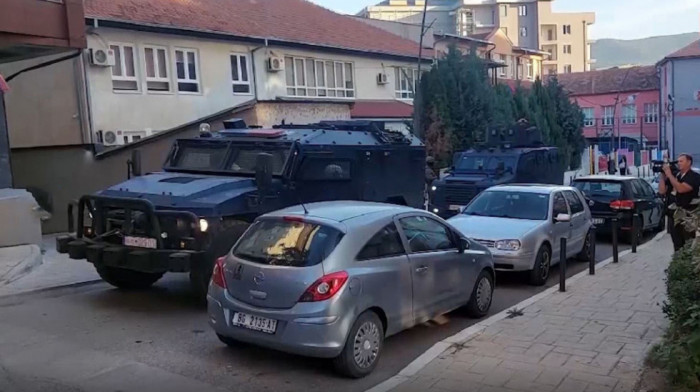 Elek: Kosovska policija pretresla kotlarnicu i vešeraj KBC ništa nije pronađeno, oduzet uređaj za video nadzor
