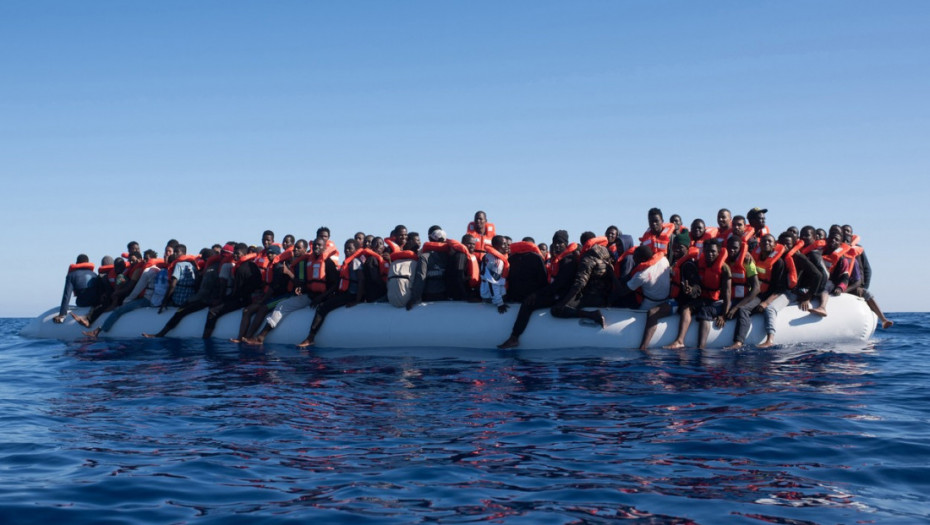 Stotine migranata stiglo danas na Lampeduzu