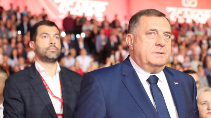 Dodik jednoglasno reizabran za predsednika SNSD