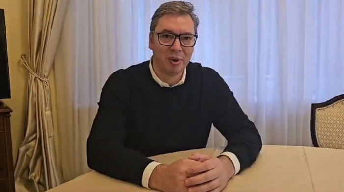 Predsednik Vučić se obratio građanima: Uradili su sve da unište našu zemlju, ali Srbija će pobediti!