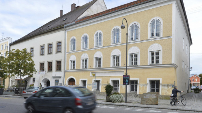 U Austriji započeti radovi na adaptaciji Hitlerove rodne kuće u policijsku stanicu