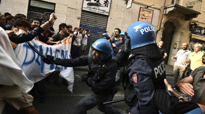 U Torinu sukob policije sa učesnicima protesta protiv premijerke Meloni