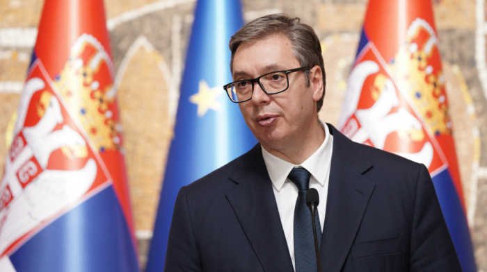 Vučić: Biće još mnogo teških odluka, ali znamo šta je to što smemo, a šta ne smemo, važno da zemlja ide napred