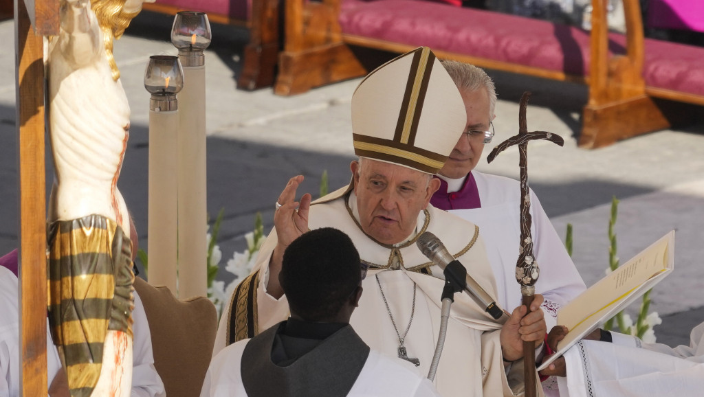 Vatikan: Papa Franja razrešio biskupa Striklanda iz Teksasa