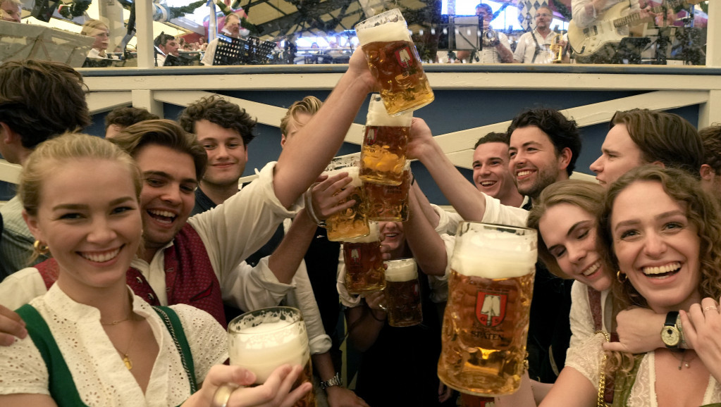 Minhenski Oktoberfest posetilo rekordnih 7,2 miliona ljudi