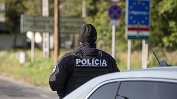Slovačka produžila kontrolu na granici sa Mađarskom kako bi sprečila povećan priliv ilegalnih migranata