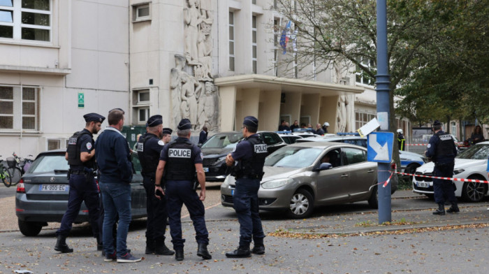 Napad nožem u školi u Francuskoj: Jedna osoba poginula, dve ranjene