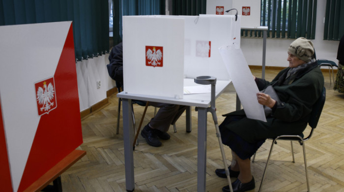 Na osnovu 95 odsto prebrojanih glasova u Poljskoj, PiS i dalje vodi ali nema većinu