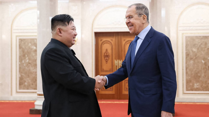 Lavrov u Severnoj Koreji, razgovarao sa Kimom Džongom Unom više od sat vremena