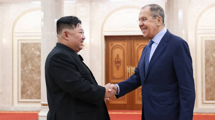 Lavrov u Severnoj Koreji, razgovarao sa Kimom Džongom Unom više od sat vremena