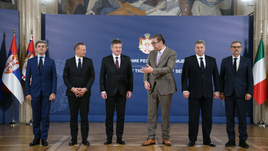 Vučić: Težak razgovor sa petorkom, Lajčak: Nema evropske budućnosti bez normalizacije odnosa