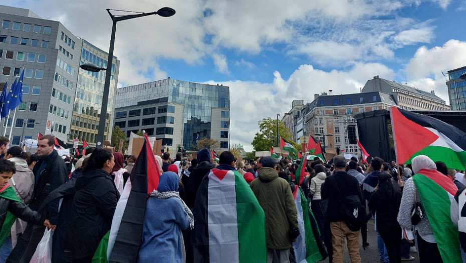 Protest u Briselu u znak solidarnosti sa narodom Gaze: Zahtevaju hitan prekid vatre i poštovanje međunarodnog prava