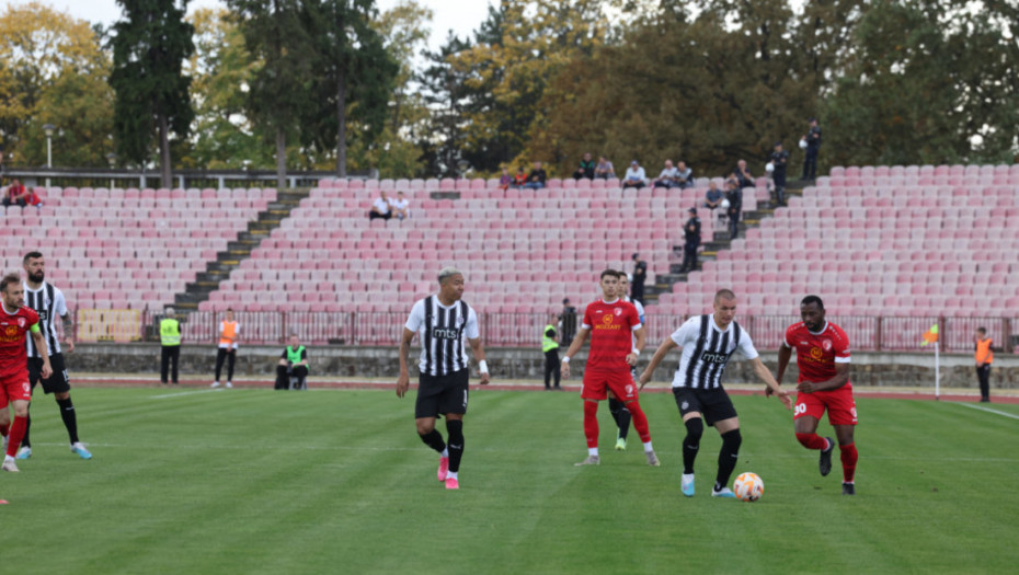 Partizan bez muke u Kragujevcu: Rutinska pobeda crno-belih protiv Radničkog