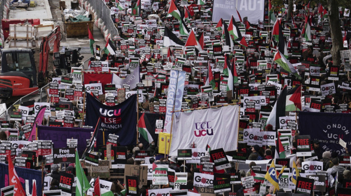 Pro-palestinski protest u Londonu, demonstranti traže prekid vatre: Skup i hapšenja i u Parizu