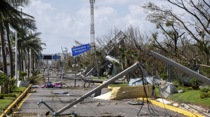 Najmanje 45 ljudi preminulo, a 47 se vodi kao nestalo posle uragana "Otis" u Meksiku