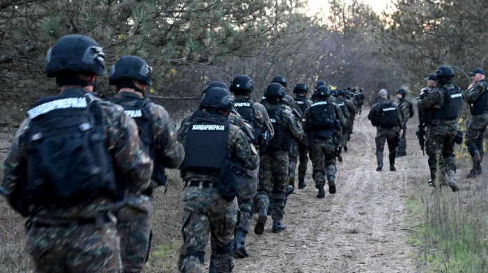 Velika akcija MUP-a u saradnji s mađarskom policijom: Pronađeno 58 migranata