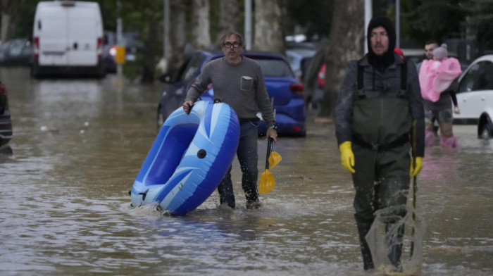 I danas na snaži upozorenje na oluju u Toskani, žuti alarm zbog rizika od poplava