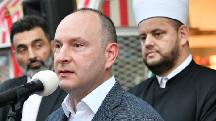Muftijstvo vojvođansko dobilo preteće pismo, gradonačelnik Novog Sada Milan Đurić osudio poruke mržnje