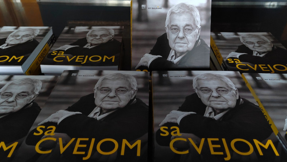 Predstavljena knjiga "Sa Cvejom": Prijatelji i kolege o životnim prekretnicama legendarnog Branka Cvejića