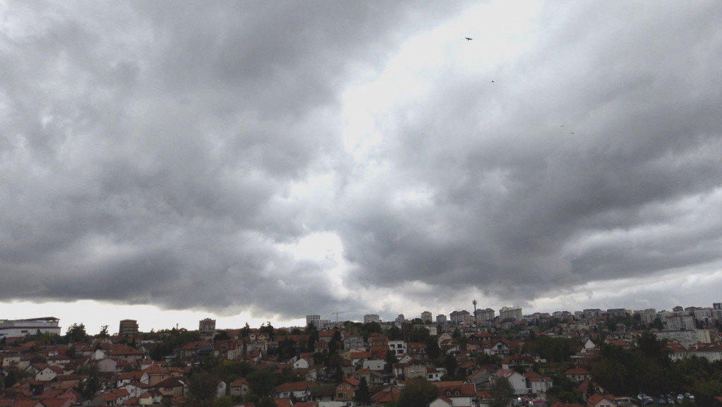 Na snazi žuti i narandžasti meteoalarm: Narednih dana oblačno i kišovito uz pad temperature