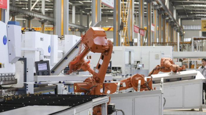 Robot greškom usmrtio čoveka u fabrici u Južnoj Koreji