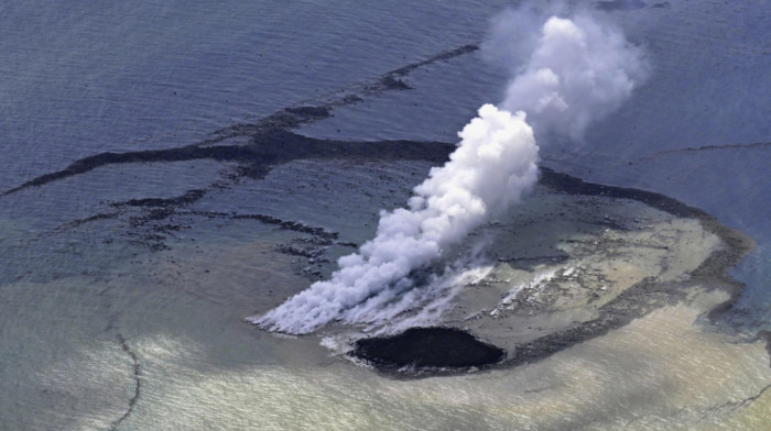 Japan dobio novo ostrvo: Moćni vulkan stvorio kopno kod čuvene Ivo Džime (FOTO)