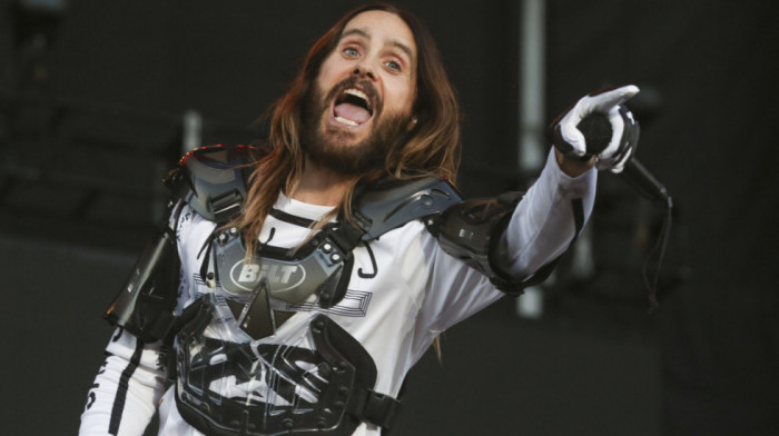 Džared Leto i njegov bend "Thirty Seconds To Mars" stižu u Beograd: Arena rezervisana za ekscentrične rokere