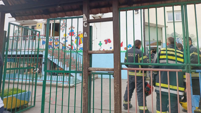 Požar u vrtiću u Batajnici: Vaspitačice evakuisale decu, nema povređenih