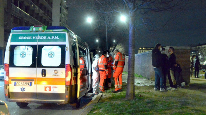 Urušio se plafon manastira na svadbi u Pistoji u Italiji, desetine povređenih, među njima i deca