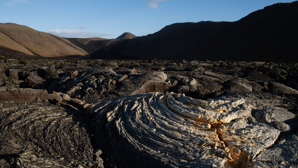 "Zabrinuti smo za kuće i infrastrukturu": Stručnjaci strahuju da bi vulkanska erupcija mogla da uništi grad na Islandu