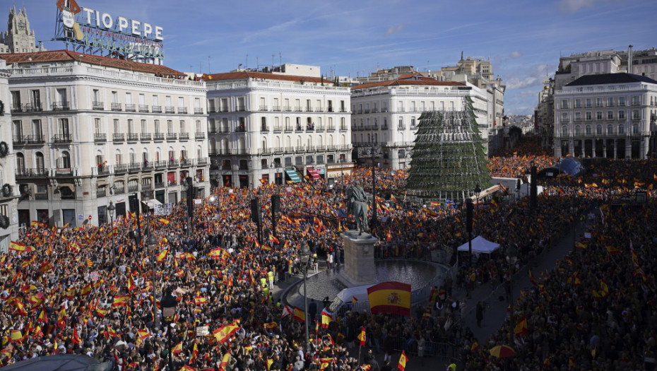 Stotine hiljada Španaca na protestima protiv pomilovanja Katalonaca
