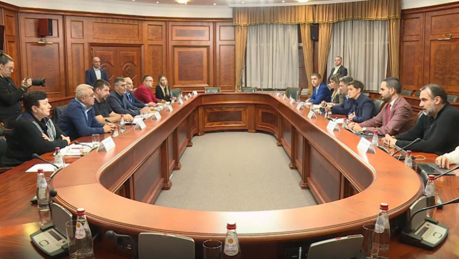Počeo sastanak premijerke Brnabić sa predstavnicima sindikata JP Pošte Srbije