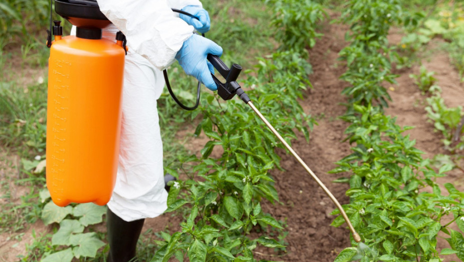 Evropska unija produžava upotrebu spornog herbicida glifosata na još 10 godina