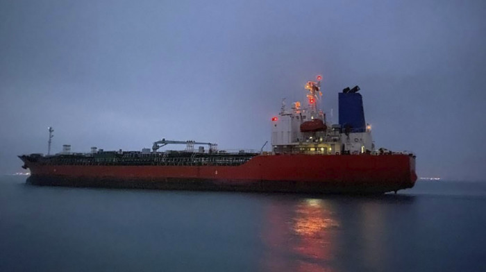 Iran u Persijskom zalivu zaplenio brod koji je navodno prevozio 2 miliona litara švercovanog goriva
