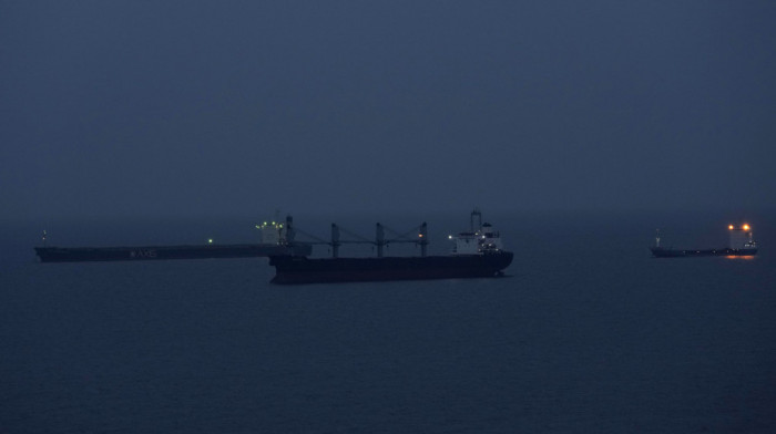 Turski teretni brod sa 12 članova posade potonuo u Crnom moru, pronađeno telo jednog mornara